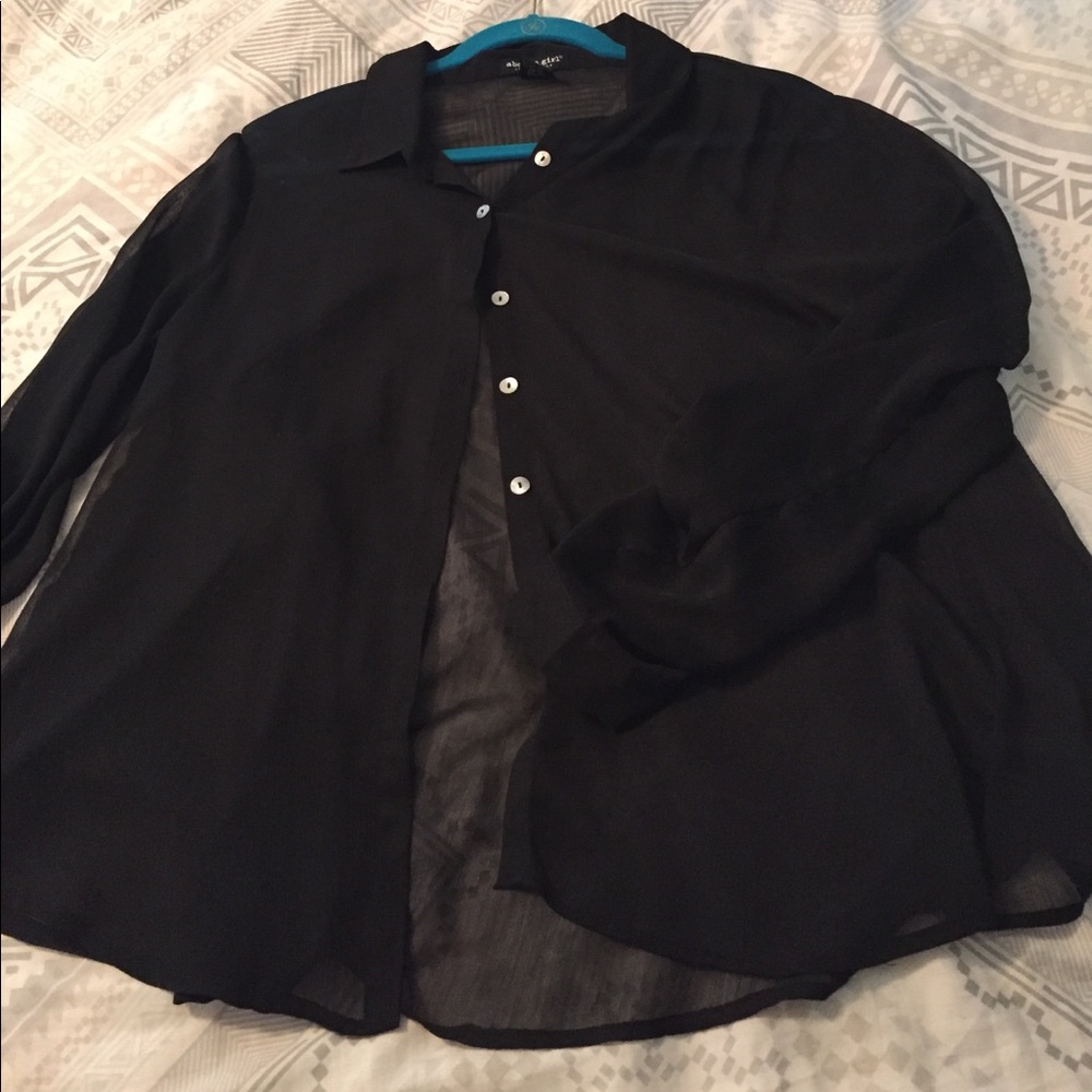 Sheet black button down
