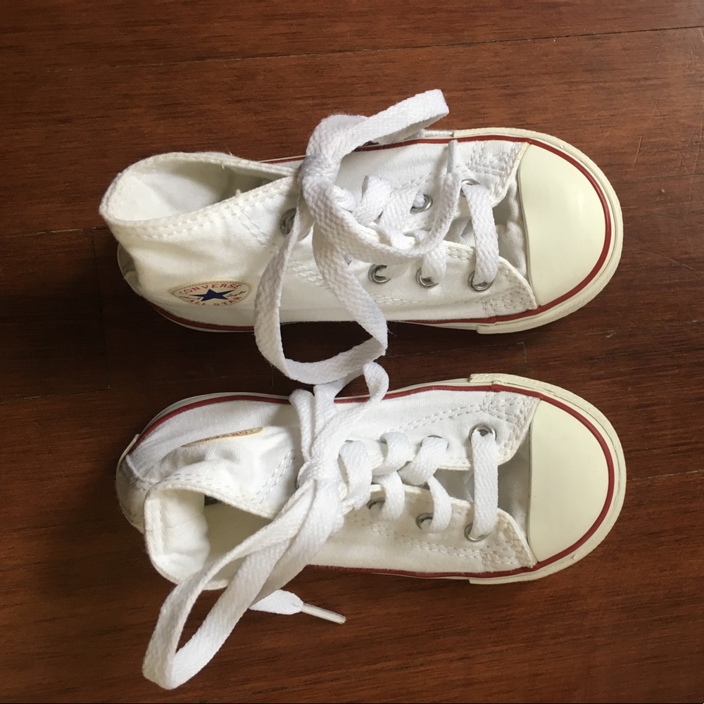 Converse little boy high top sneakers size 8.
