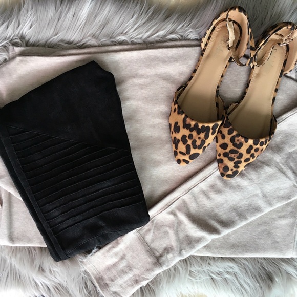 💕LAST 1️⃣*6💕LEOPARD PRINT FLATS - Picture 8 of 8