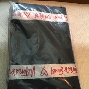 VS PINK TOTE BAG! BRAND NEW! NEVER OPENED!