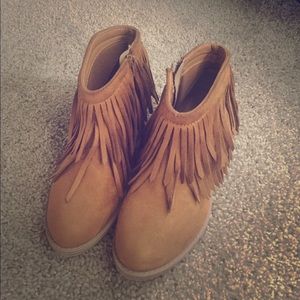 Fringes Booties