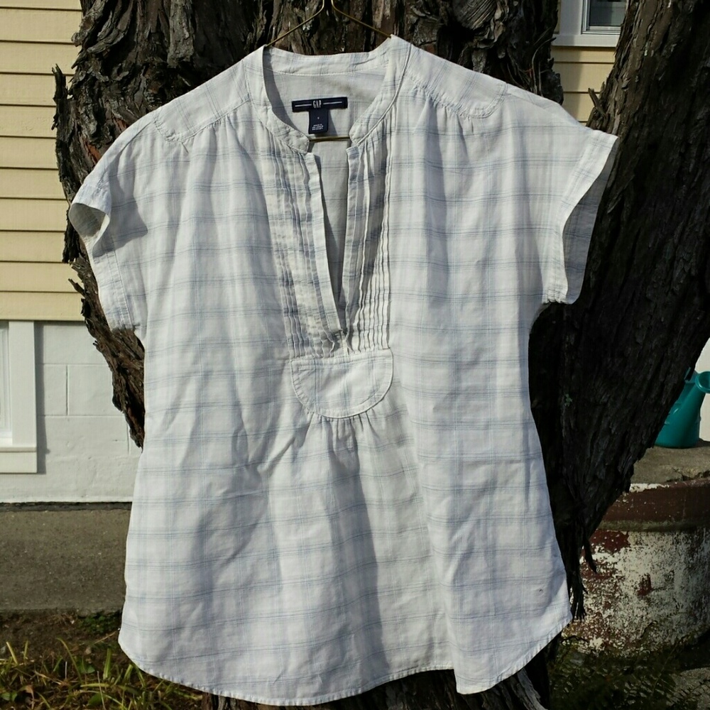 5 for $25. GAP short sleeve blouse
