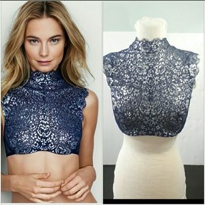 Victoria's Secret high neck metallic demi 32DD