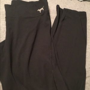 Last chance! 💜 Black ultimate leggings