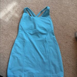 Lululemon top with padding