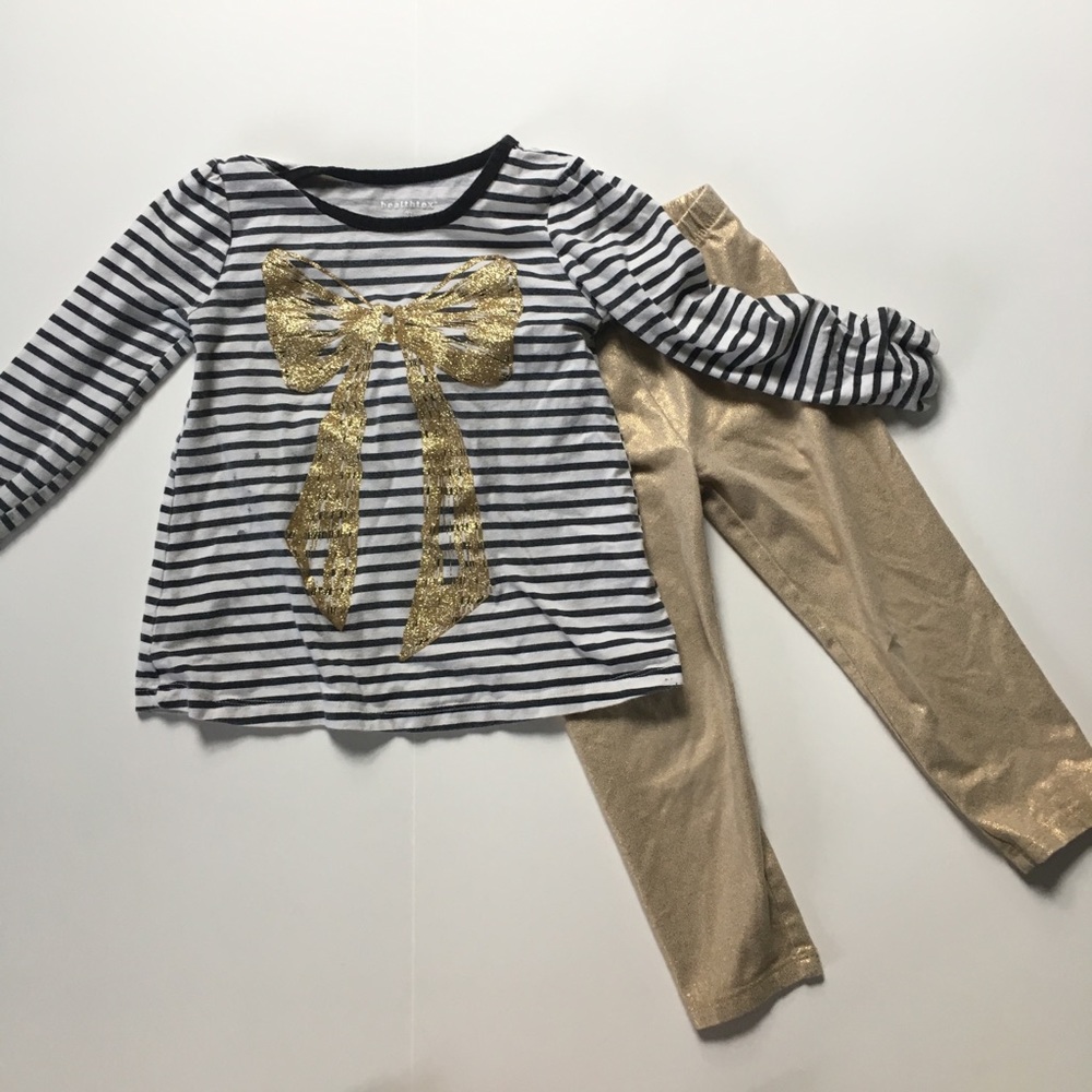 Outfit (pants and top)