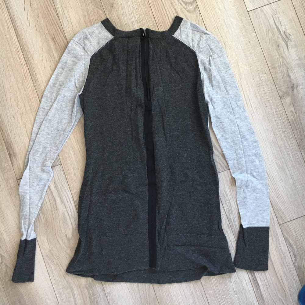 Loft Zip- back sweater - Small - Picture 2 of 2