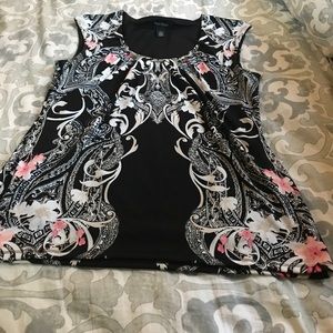 Beautiful white house black market top