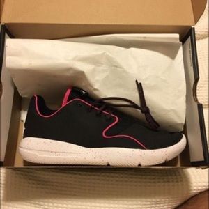 Brand new. Got them as gift. Never worn