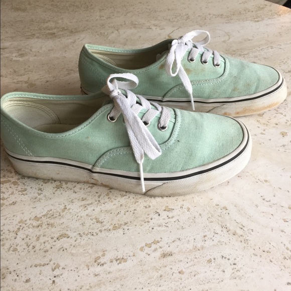 Vans - Picture 2 of 3