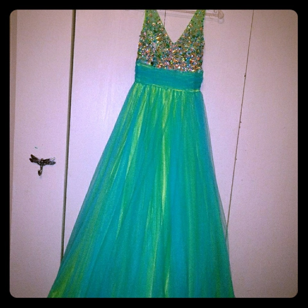 Formal prom dress