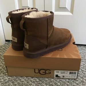 UGGS Classic Oiled Leather Mini Ankle Boots