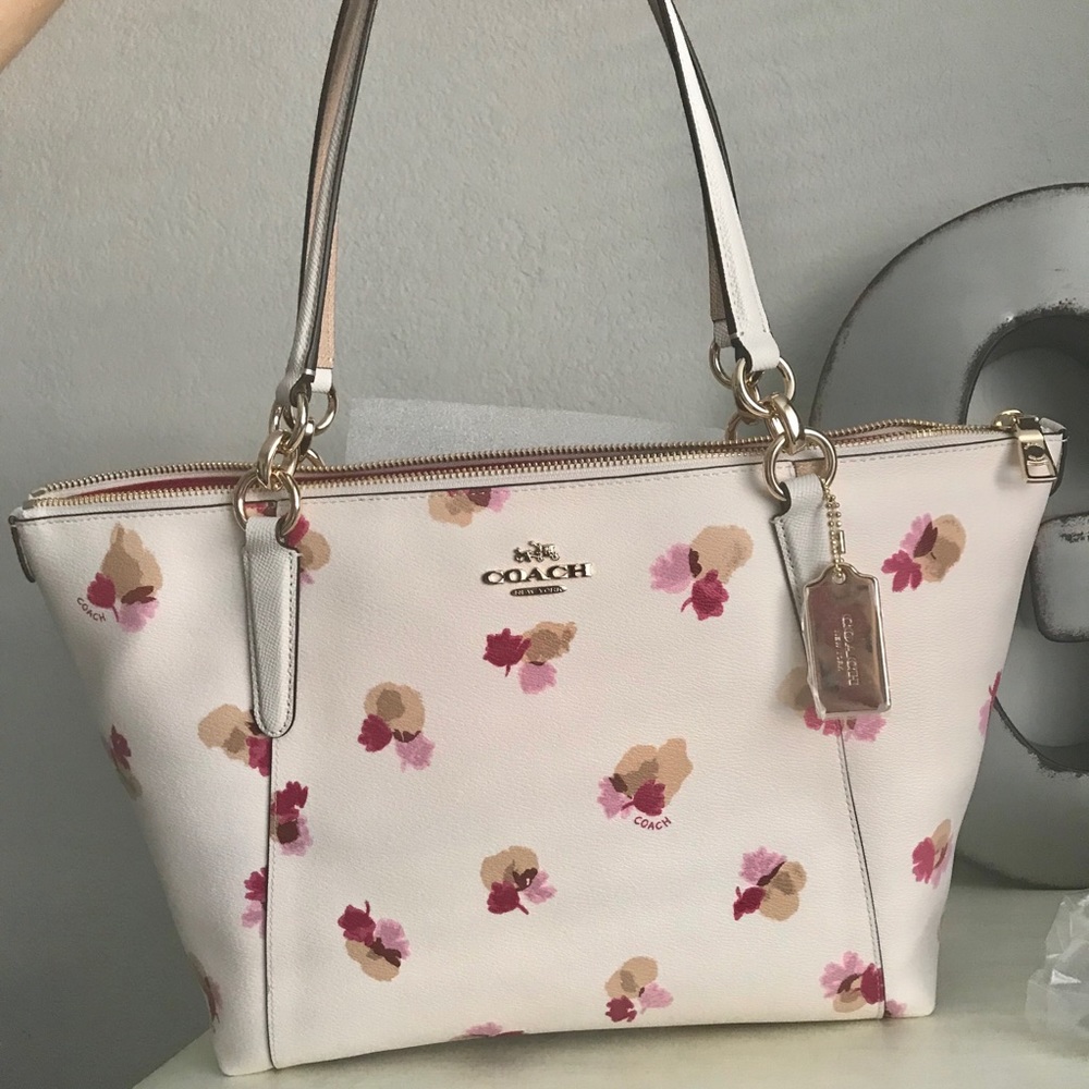 ‼️SOLD‼️Coach purse