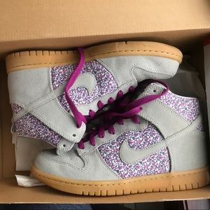 Nike Dunk High Womens