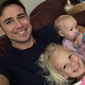 Meet your Posher, Carl