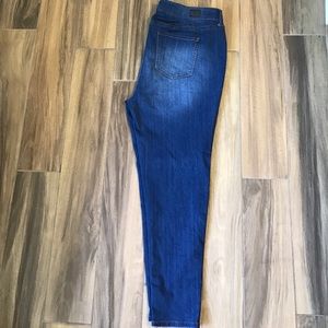 Celebrity Pink skinny jeans