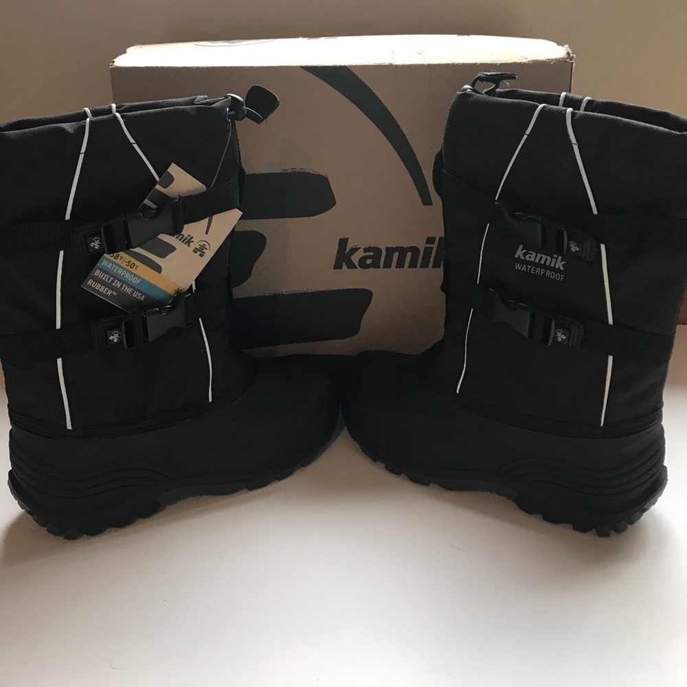 Boys size 3 Kamik Waterproof Boots