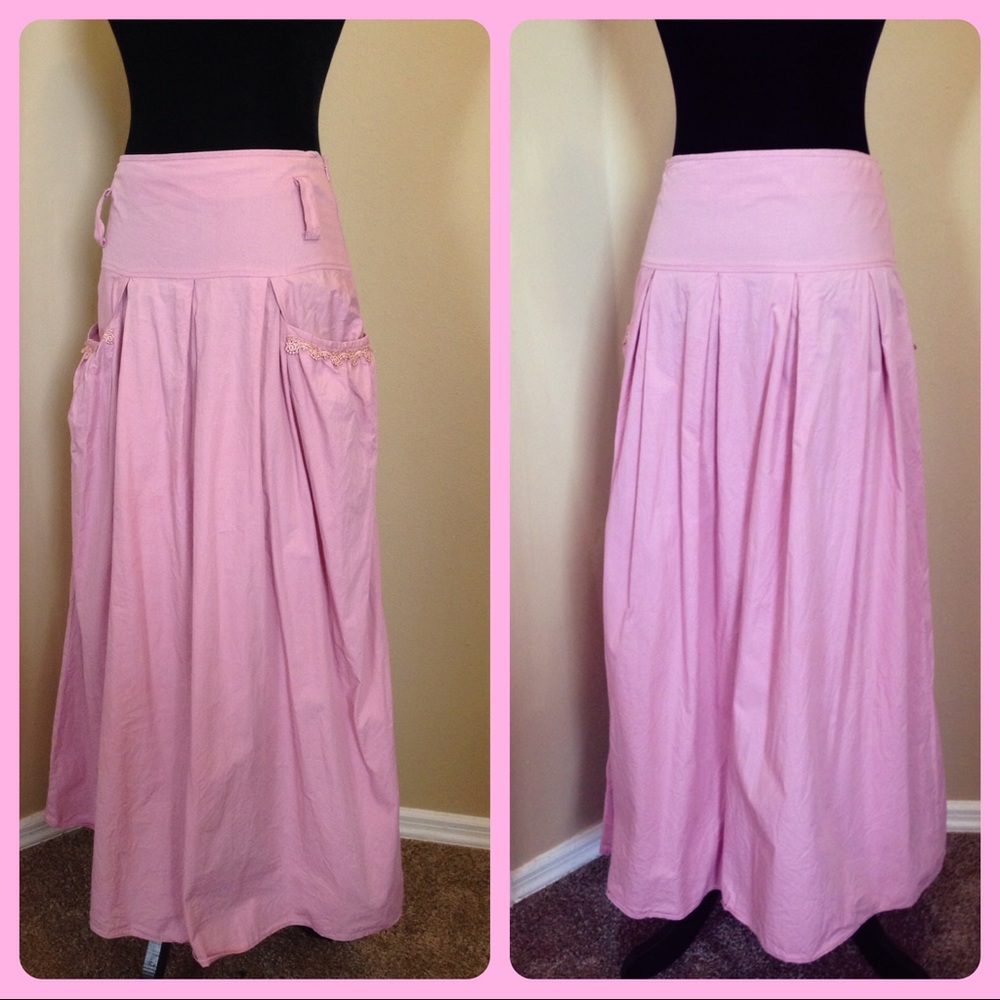 Very pretty pink VINTAGE skirt