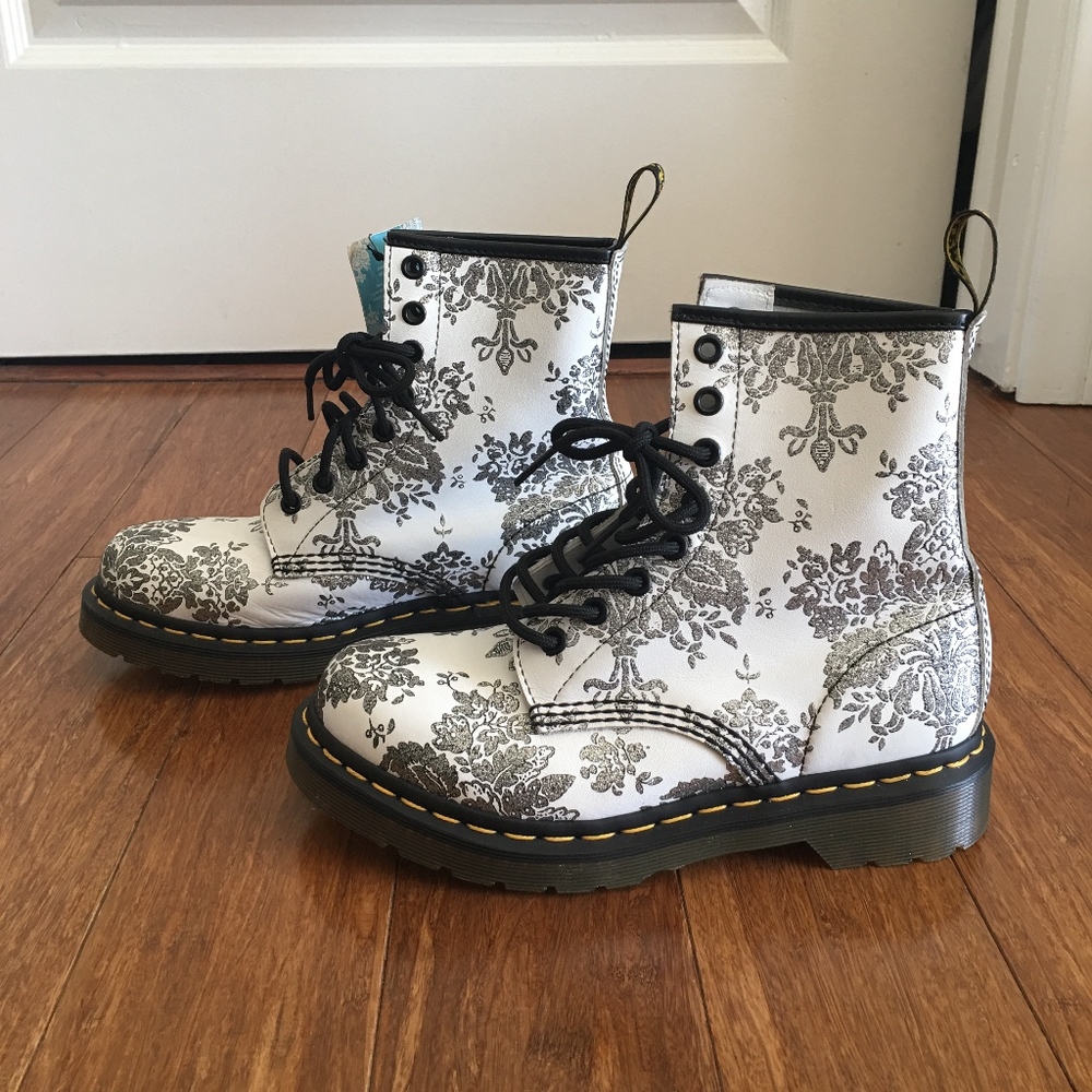 Dr Martens "Flocked collection"