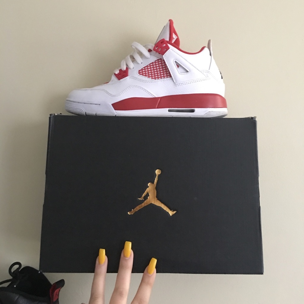 Jordan Alternate 4s