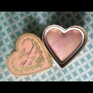 Too faced sweethearts blush in peach beach