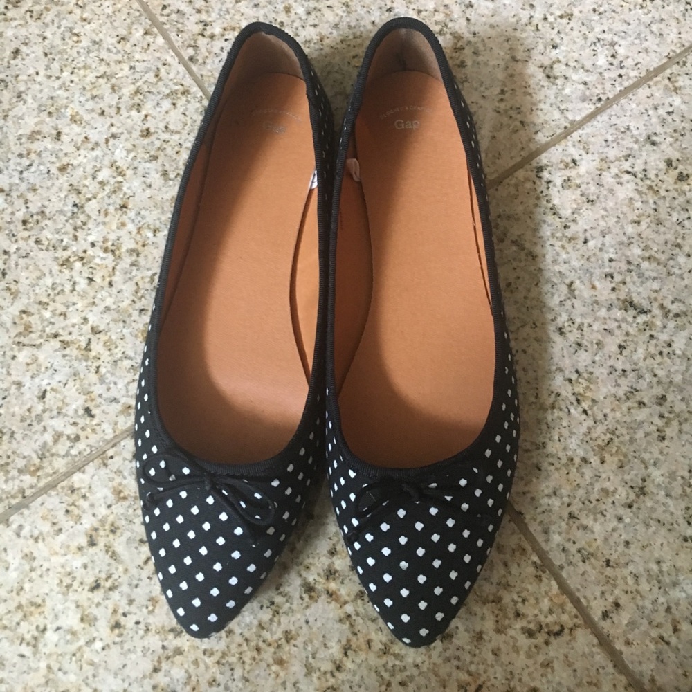 Gap black & white polka dot flats shoes