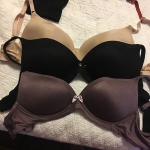 Set of 3 Victoria’s Secret No Wire Bra’s