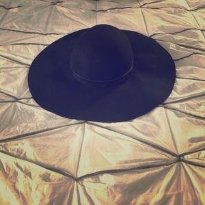Black H&M Floppy Wide Brim Hat