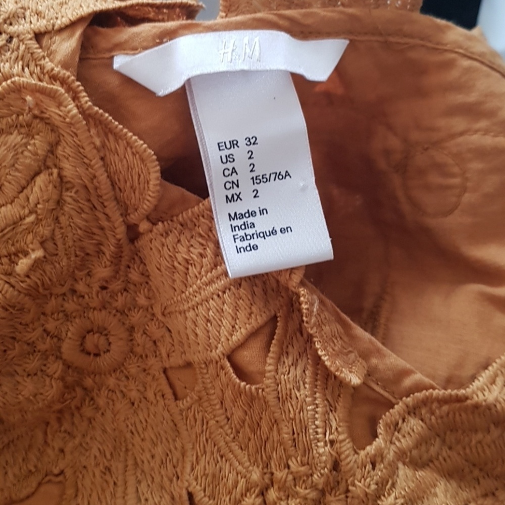 H&M Embroidered Tank Top - Picture 4 of 4
