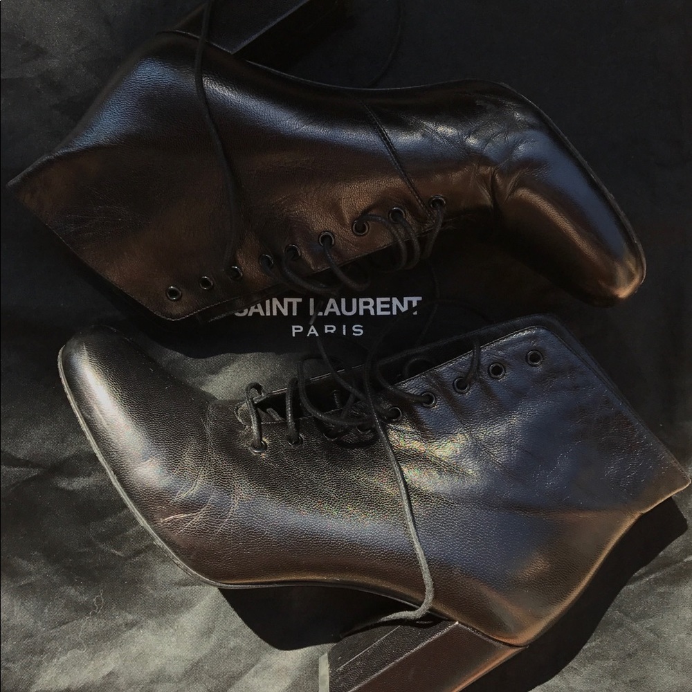 Yves Saint Laurent ankle lace up boots