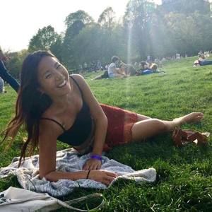 Meet your Posher, Lauren