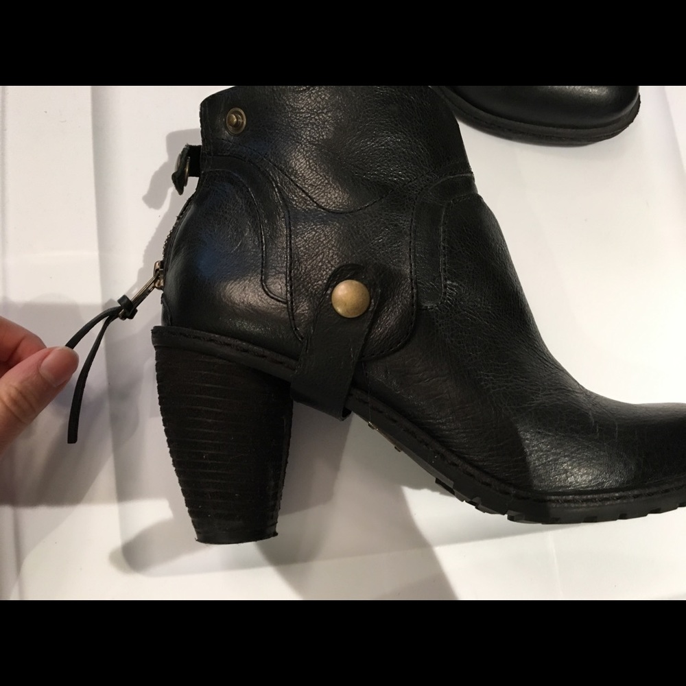 Schuler & sons womans 7.5