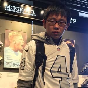 Meet your Posher, Max