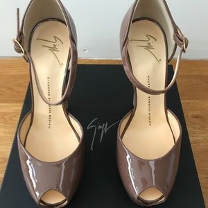 Giuseppe Zanotti Monro 105 PL Sand Vernipuff