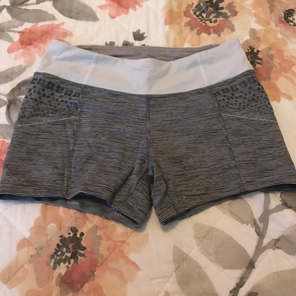 Lululemon short shorts size 6