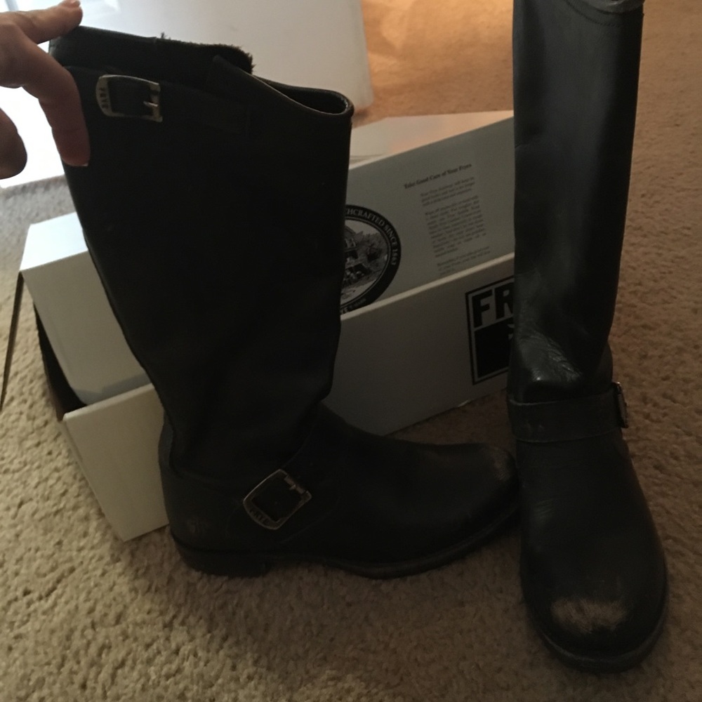 Frye Boots Veronica Slouch Distressed Black 7