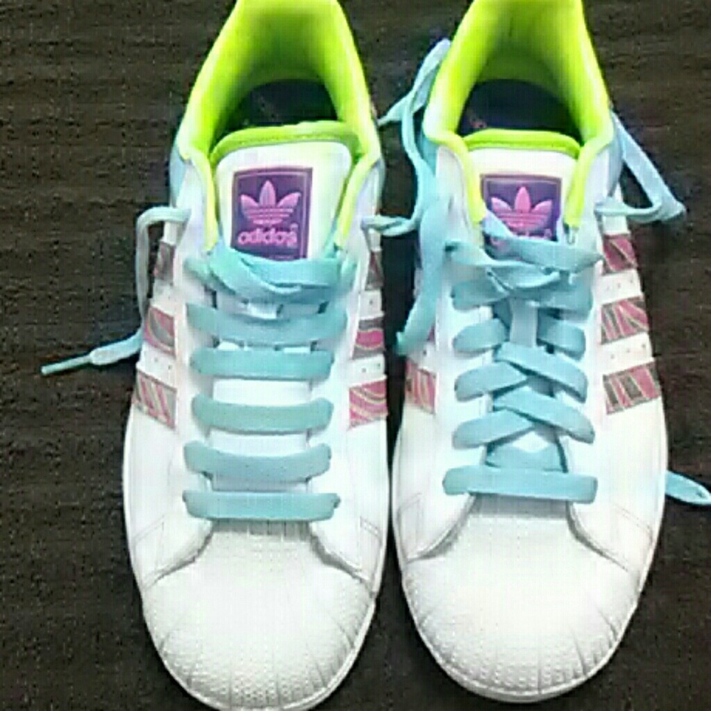 Adidas White & Multicolor Sneaker