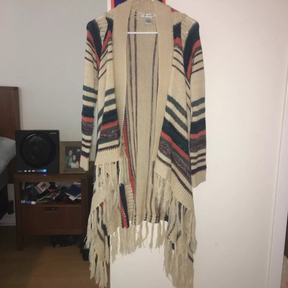🌟SOLD🌟Long knitted boutique cardigan/sweater - Picture 1 of 4