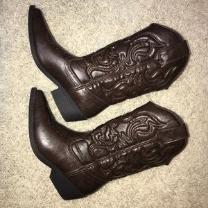 Cowgirl Boots, Mossimo, Faux Leather, Size 6, EUC