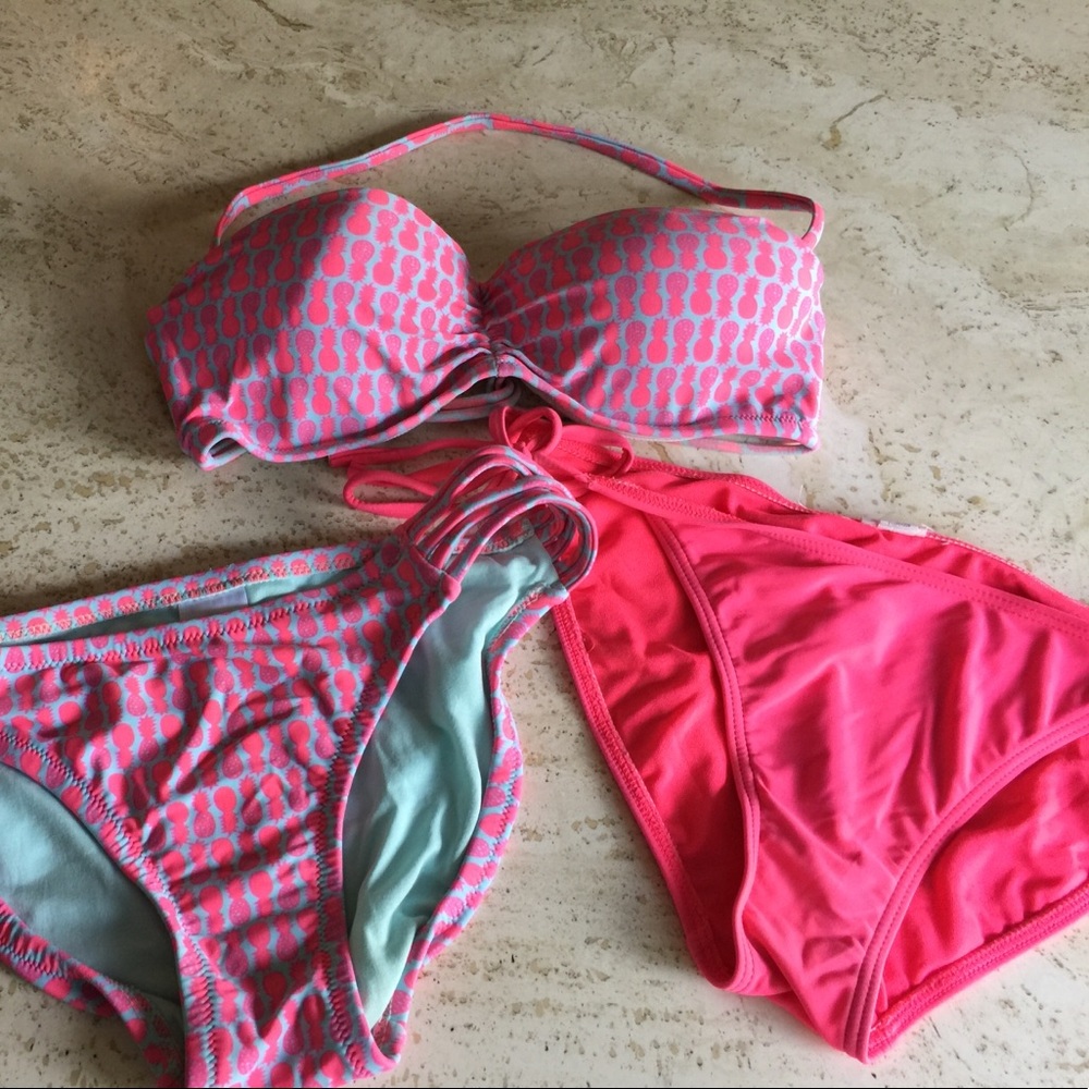 Bathing suit - with 2 bottoms