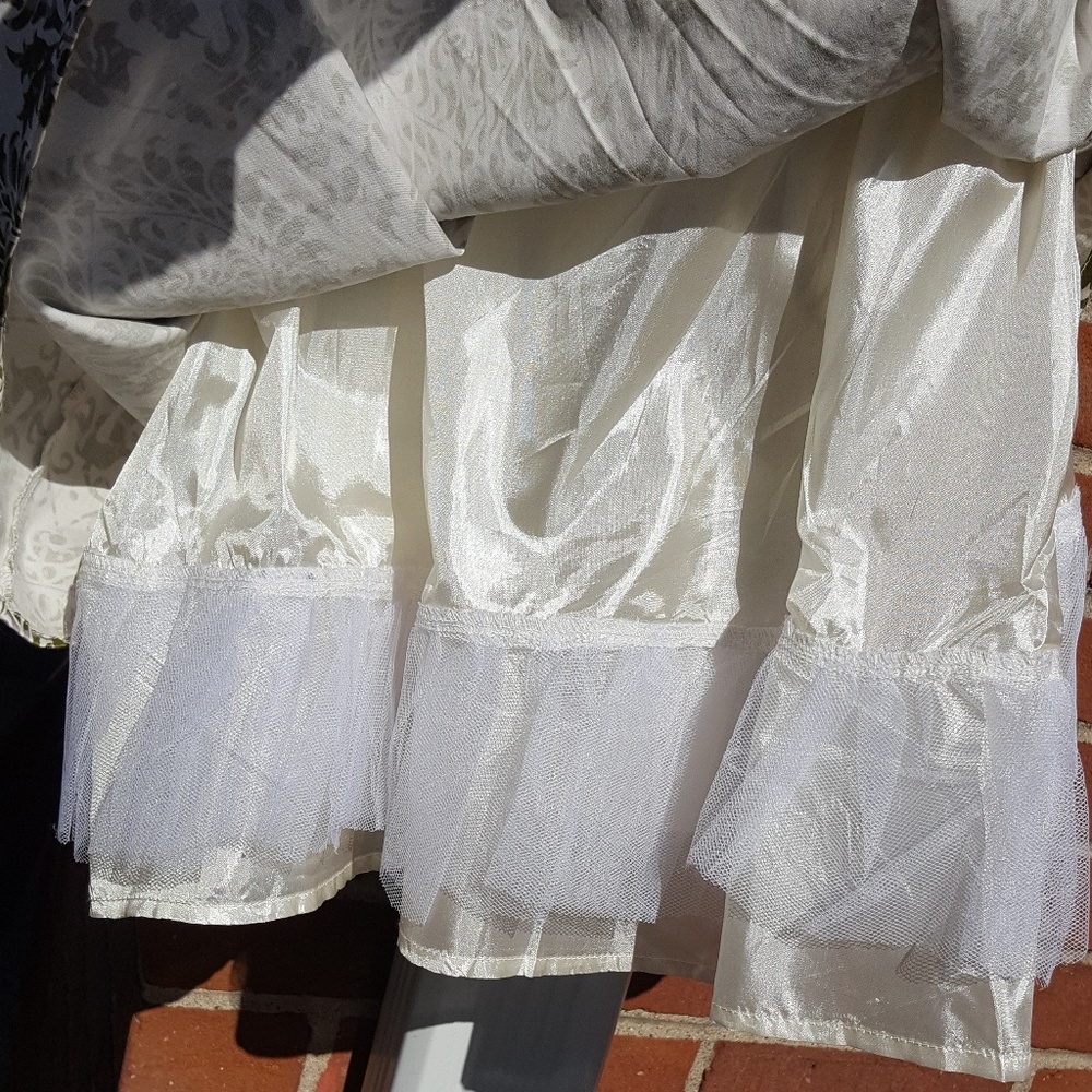Cute Party Dress NWOT! - Picture 5 of 6