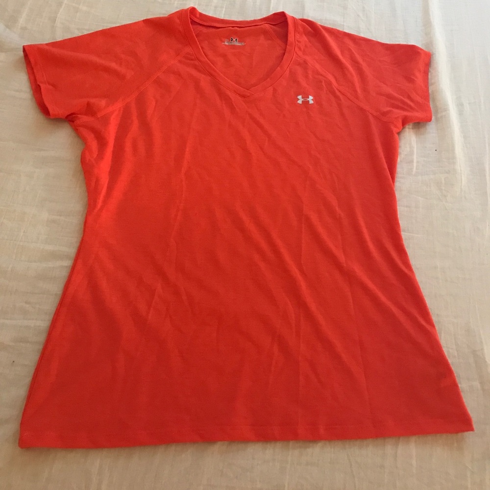 Never worn‼️Under Armor Vneck ✔️