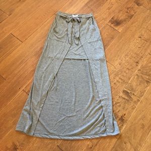 Hi-low grey skirt
