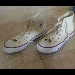 Converses Size 7.5
