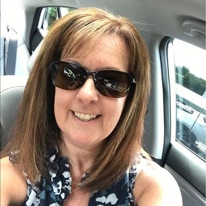 Meet your Posher, Christine