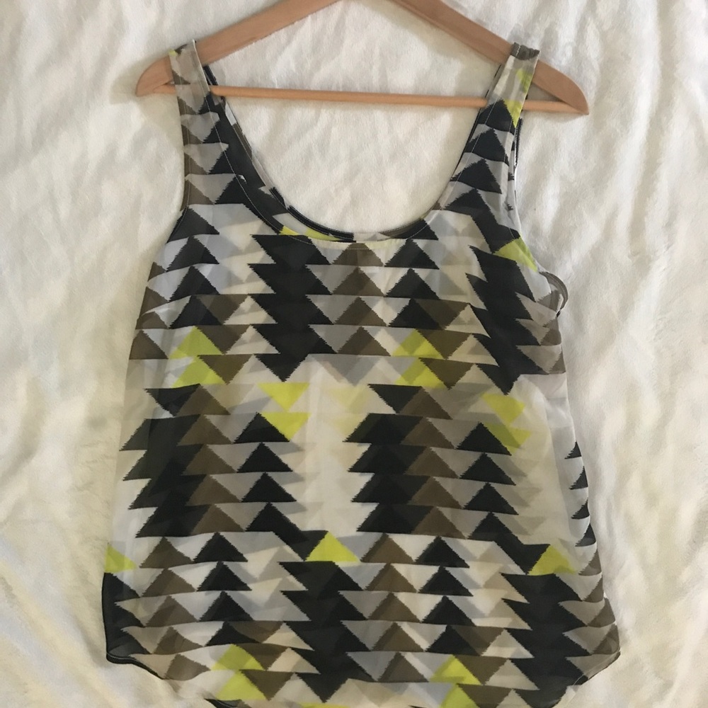 Old Navy triangle print tank top