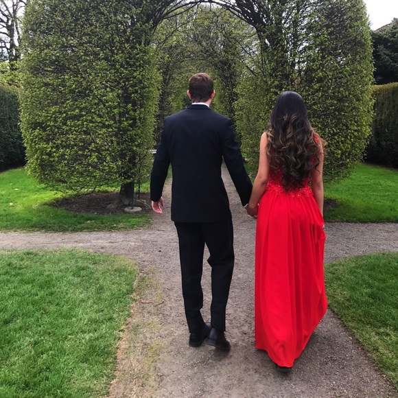 Formal Dress - Picture 3 of 4