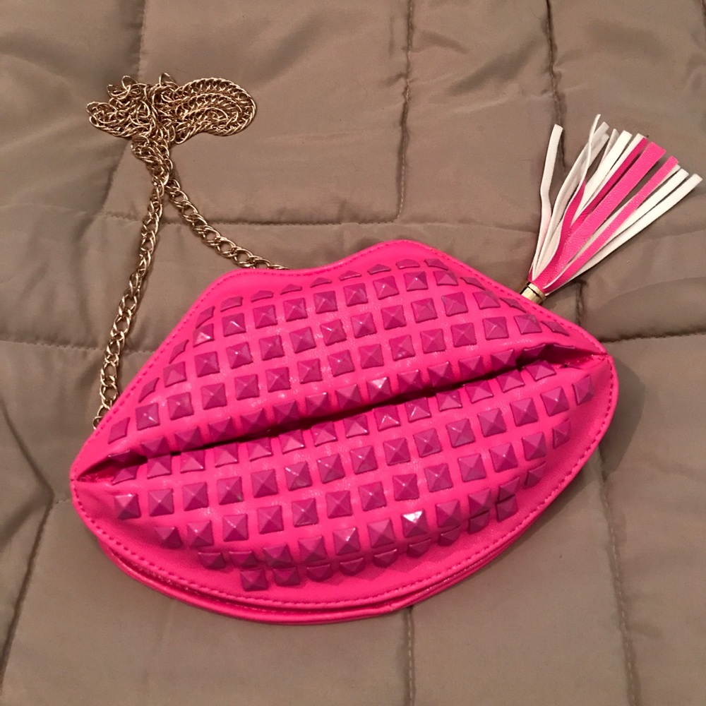 Studded 💋 crossbody bag