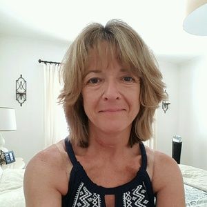 Meet your Posher, Deanna