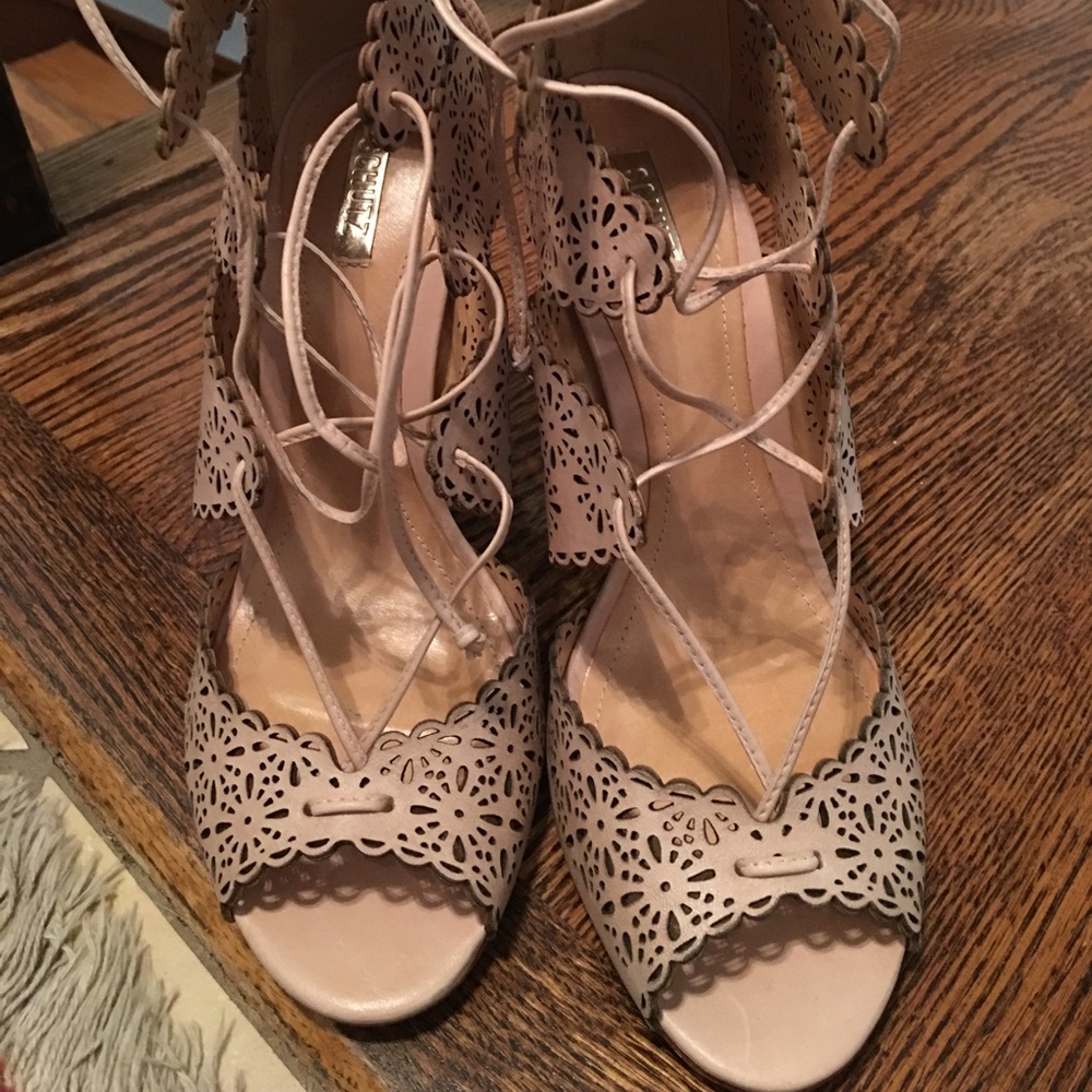 Schutz Arieli high heels laser cut lace sandals